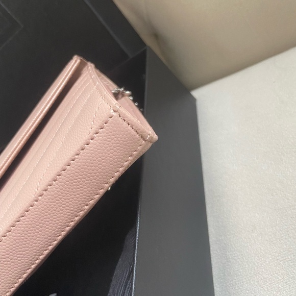 Saint Laurent Pink Quilted Chevron Chain Crossbody Bag - Picture 6 of 9